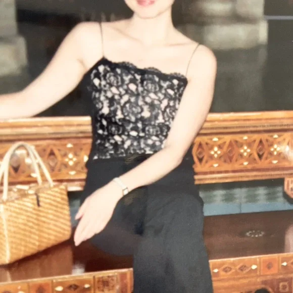 Diane Von Furstenberg lace top size 2 - Picture 1 of 6